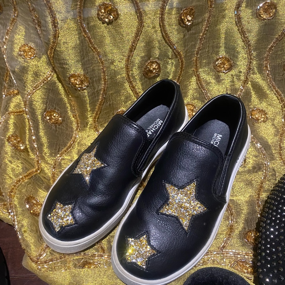 Michael Kor Girls SZ 13 Leather Sneakers